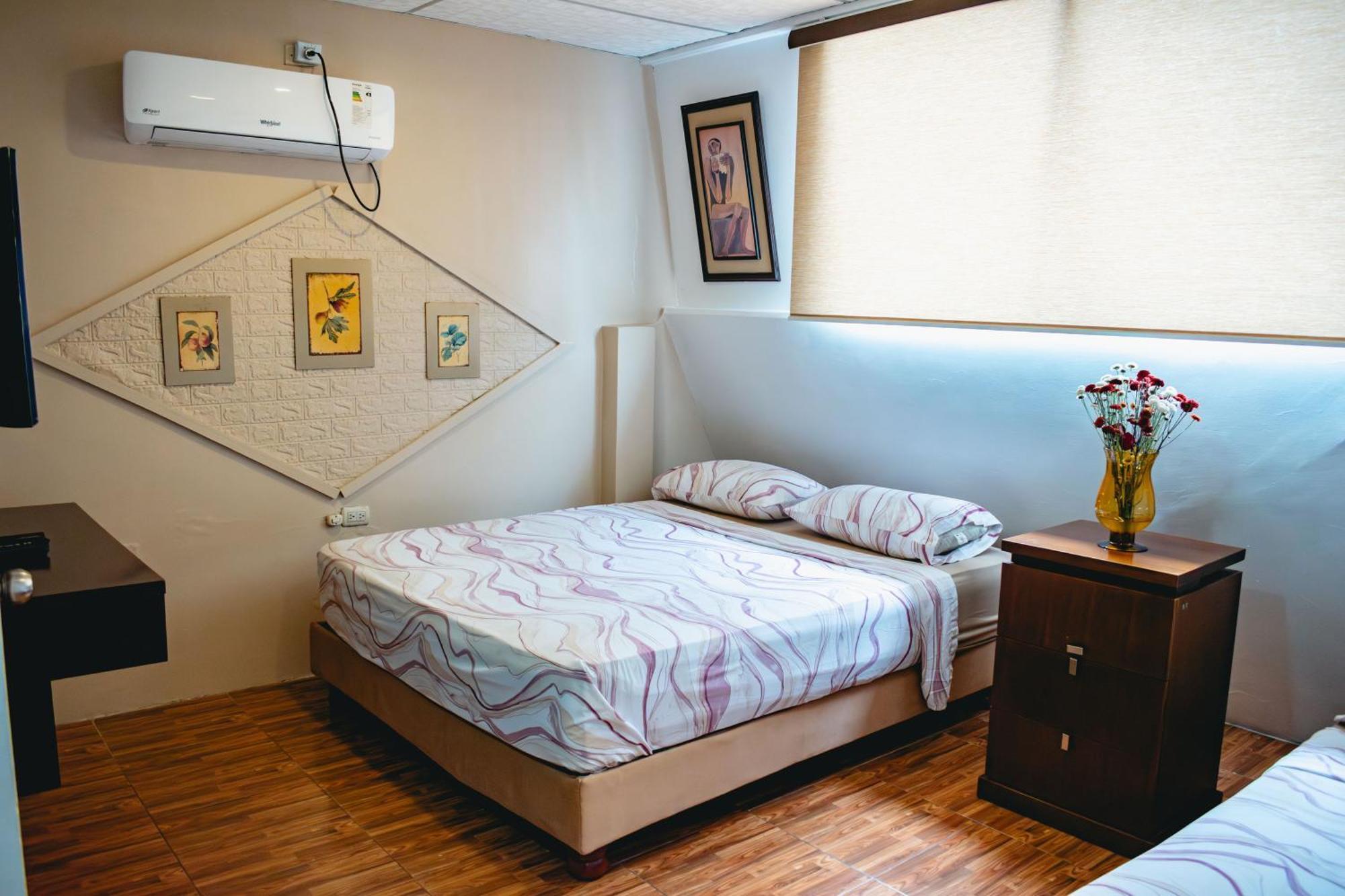 Villa 97 Guayaquil Suites Y Habitaciones Economicas Cerca Del Aeropuerto Extérieur photo